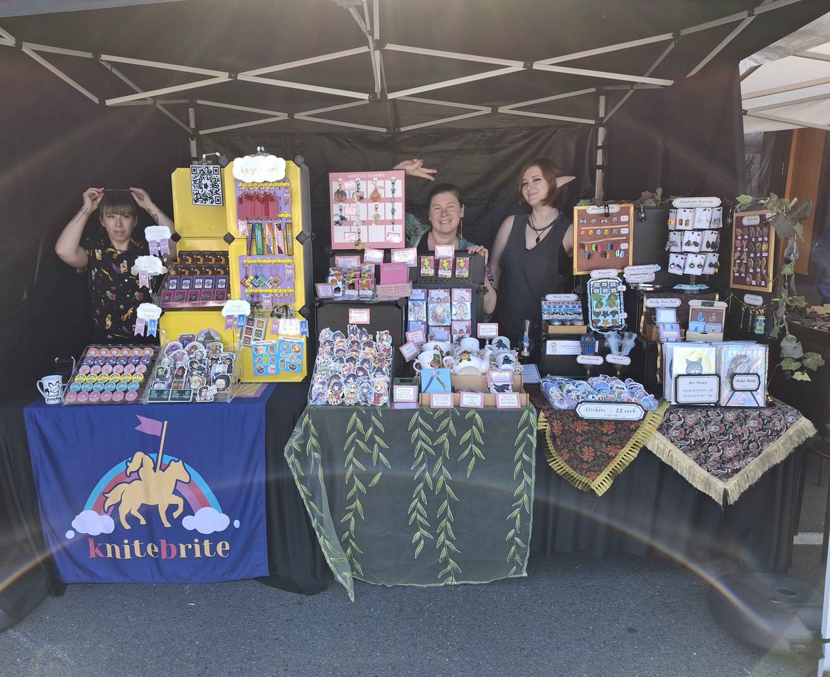 KayossCosplay's tweet photo. We're at Newtown Street Festival today; you can find us outside the New World! https://t.co/Y1JvXxeTlY