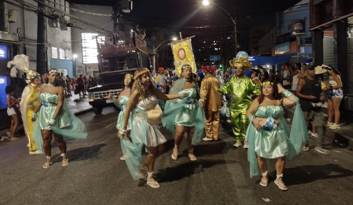 donniedarko73's tweet image. bloco dna suburbano @ madureira 

#blocodnasuburbano #dnasuburbano #blocos #blocosrj #carnaval #carnaval2025 #madureira #riodejaneiro