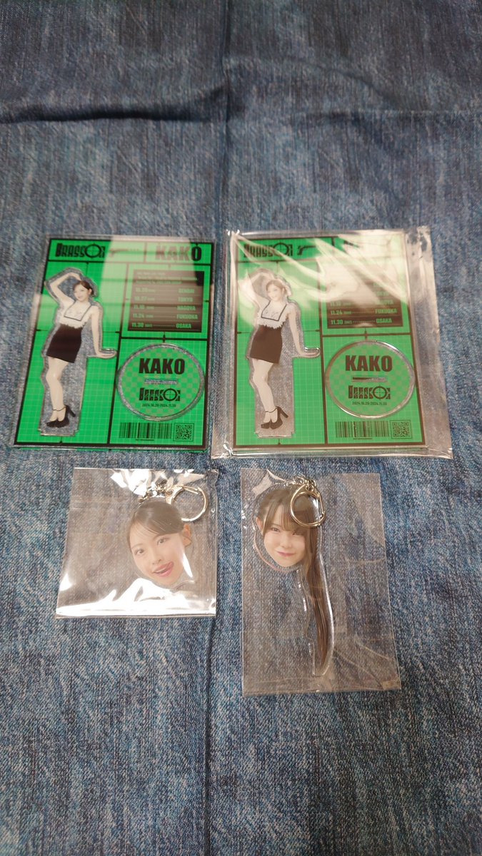 ginga4410's tweet image. 交換できる方探しています
(画像参照）

アクスタ
求　#聖奈　さん
譲　#佳子　さん

お顔キーホルダー
求　#佳子　さん
譲　#愛佳　ちゃん又は　#杏実　さん
#シーオン