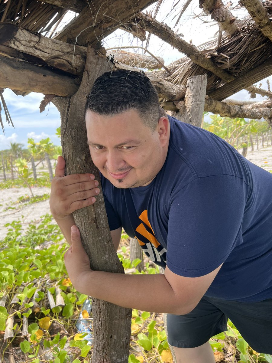 Feliz cumpleaños <a href="/maeral/">Mario Aleman</a> que la pase muy bien