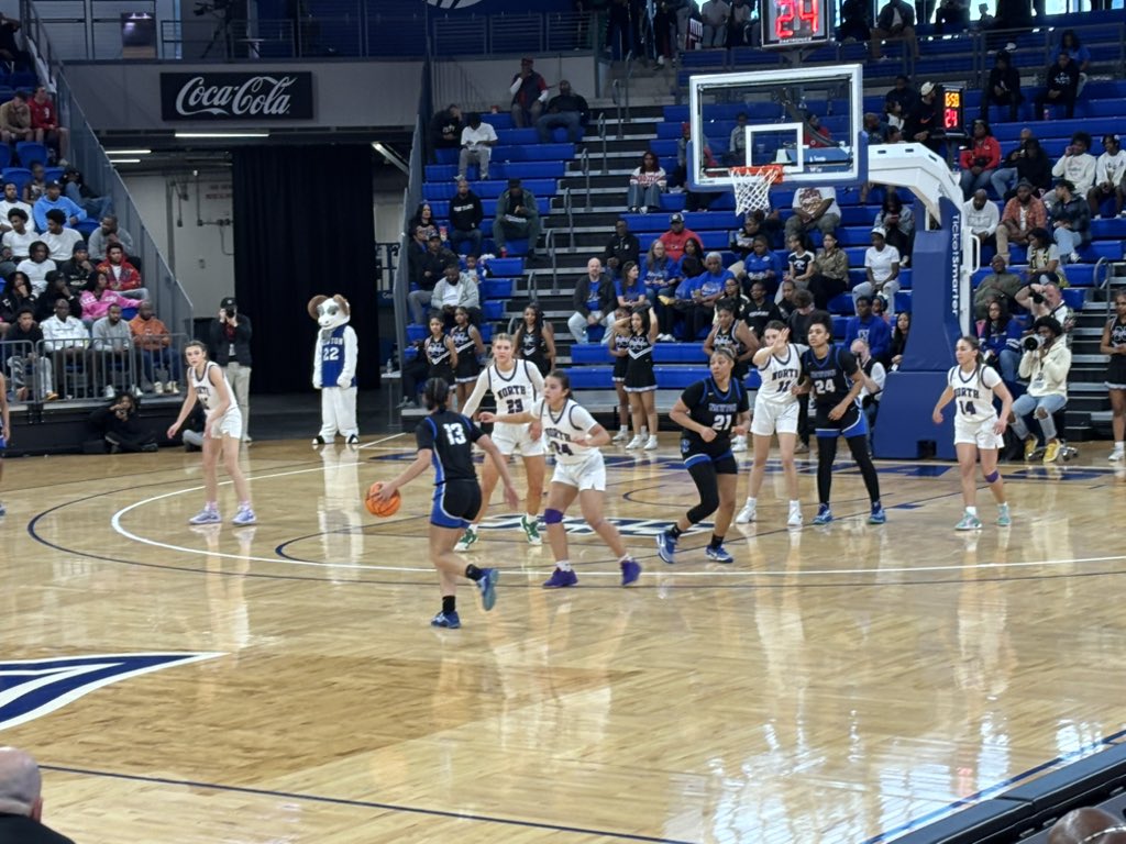 BobCarnaroli's tweet photo. Lady Raiders lose in semi-finals to Newton. One great season 30 - 1 and. 60 - 2 over the last 2 seasons. That’s a basketball program! Every player and coach represents something bigger than basketball and that’s what makes that team so very special .. I love you all. @NoFoWBB https://t.co/LZOiOQSPmH