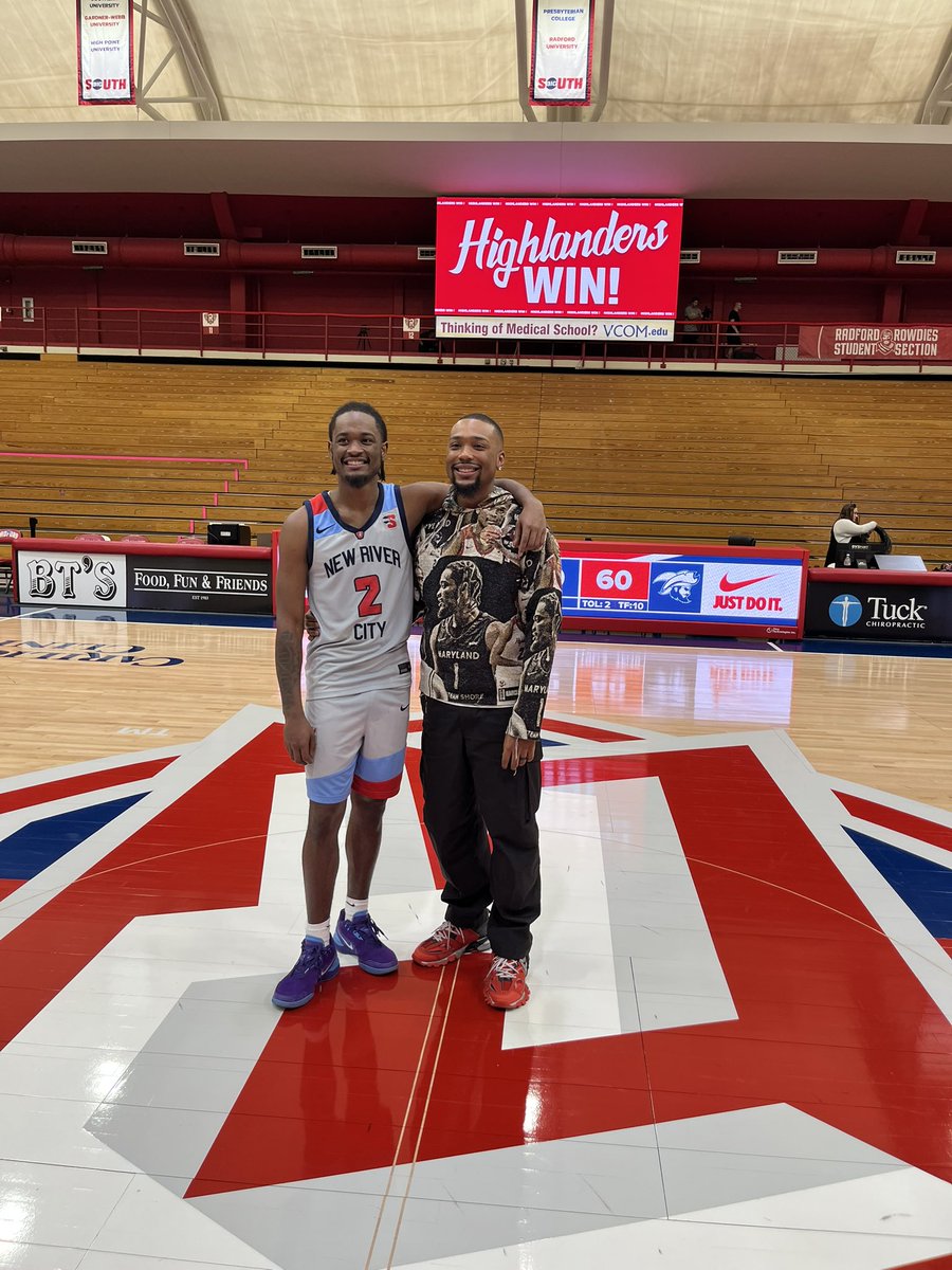 Kurt R.Davis tweet media