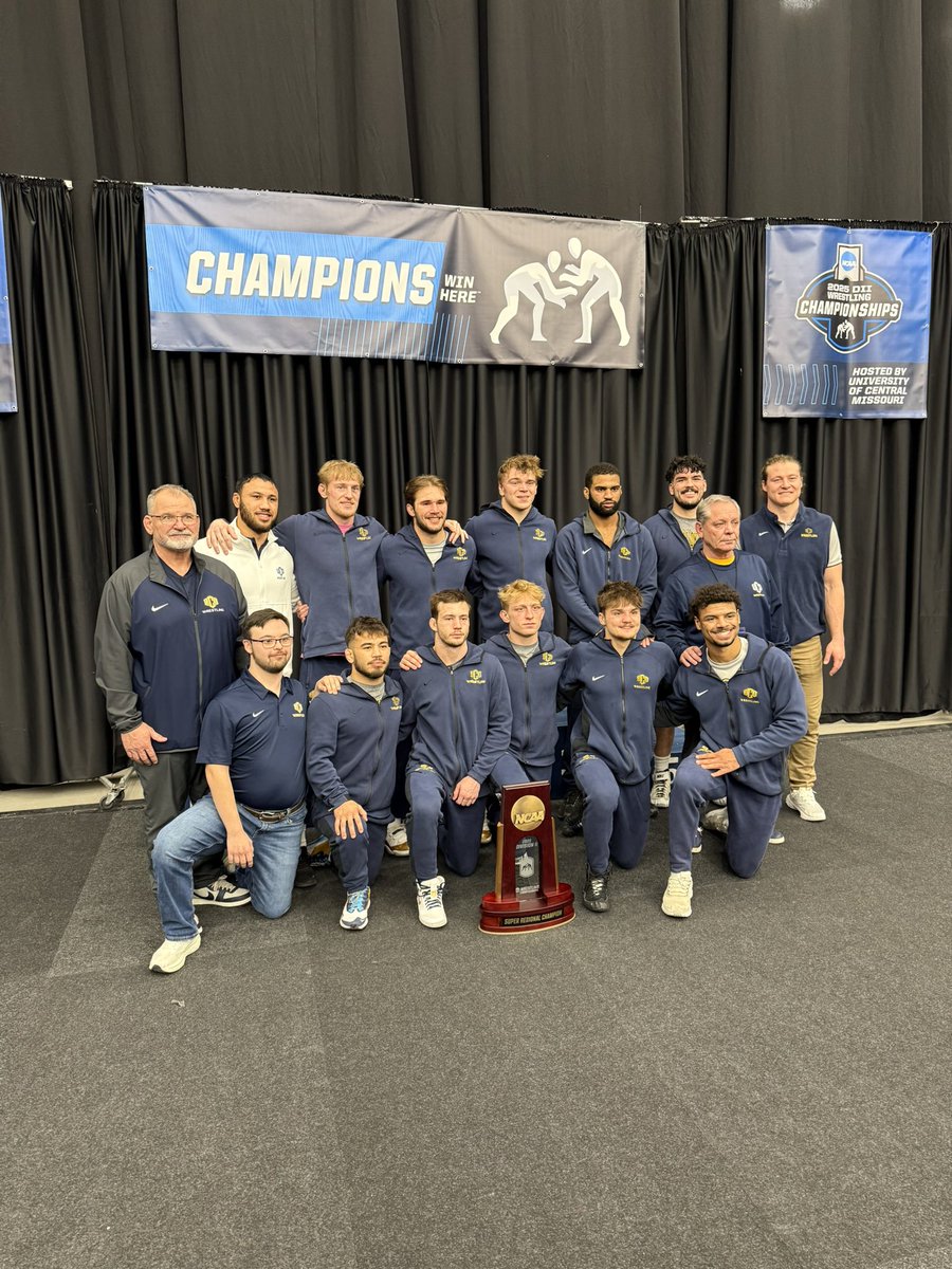 2025 NCAA Region IV Champions!🏆

The Chos qualify 6 for nationals in Indianapolis, IN! 🌀🐴

#UCOWrestling x #RollChos