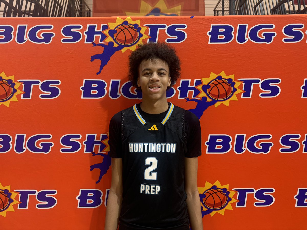 #BigShots #PrepNationals

HS Slam Orange 

Winston Salem Christian National (NC) 72
#23 Tyson Thompson 17pts
#4 Bradley Floyd 13pts

Huntington Prep (WV) 48
#2 Braydon Hawthorne 10pts
