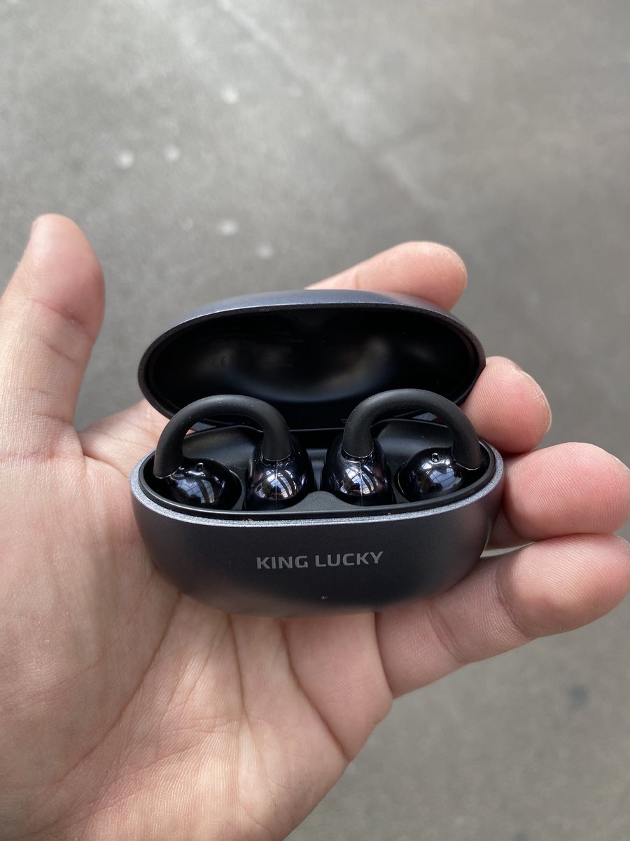 redcentx's tweet image. 今日はこの子が冷蔵庫に入ってました
朝になってないない大騒ぎ
とりあえずお茶飲もうとして発見

#ラーメン
今日も #TableCheck