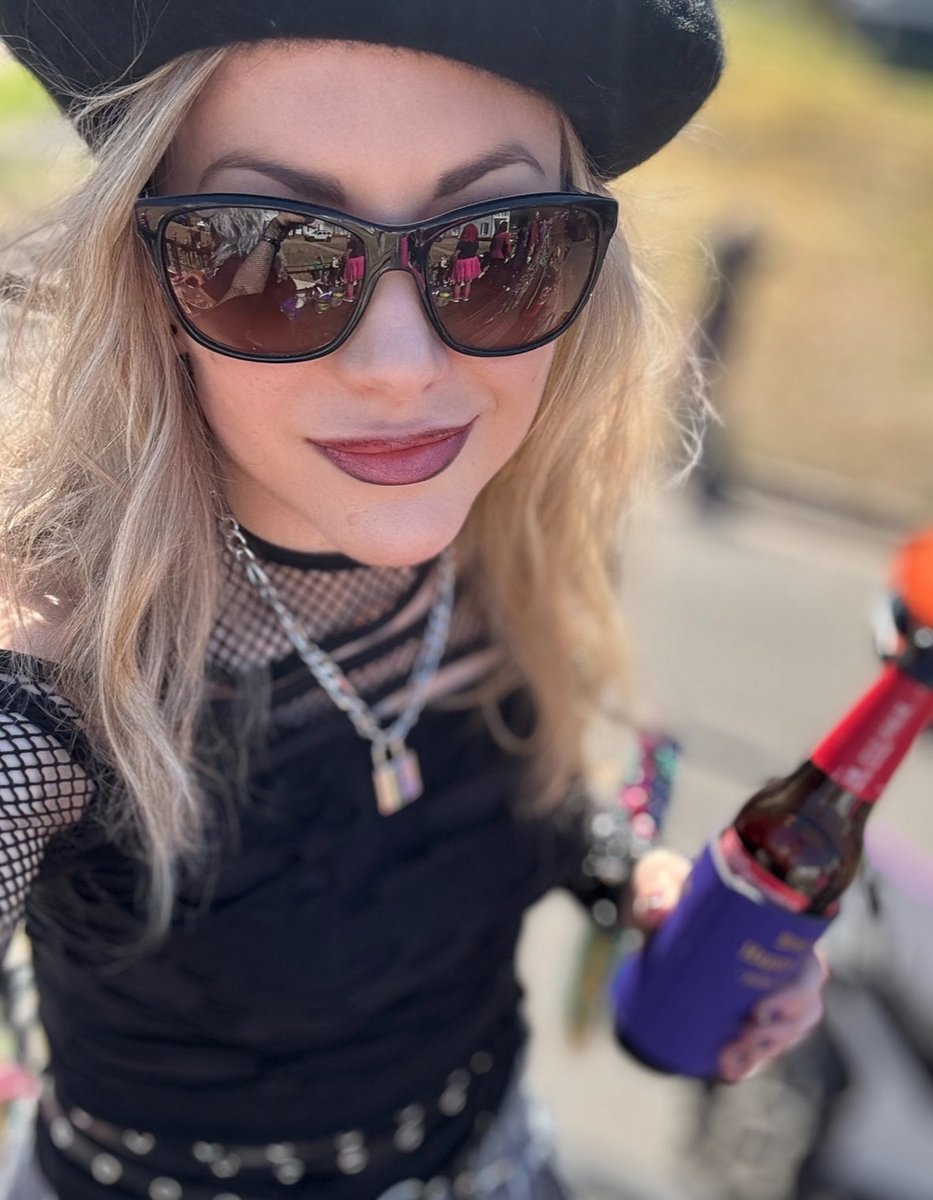 Hills 💜🌎☮️🐾 tweet media