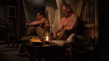 Louideji's tweet photo. « Queer » 2024, Luca Guadagnino

Malgré des costumes soignés, le film de Guadagnino se veut trop superficiel, romantisant des thèmes importants sans les approfondir. 
Certains aspects, pourtant introduits au début, sont laissés de côté, au profit de scènettes inutiles.
#Queer https://t.co/Qa7VCR7BUT