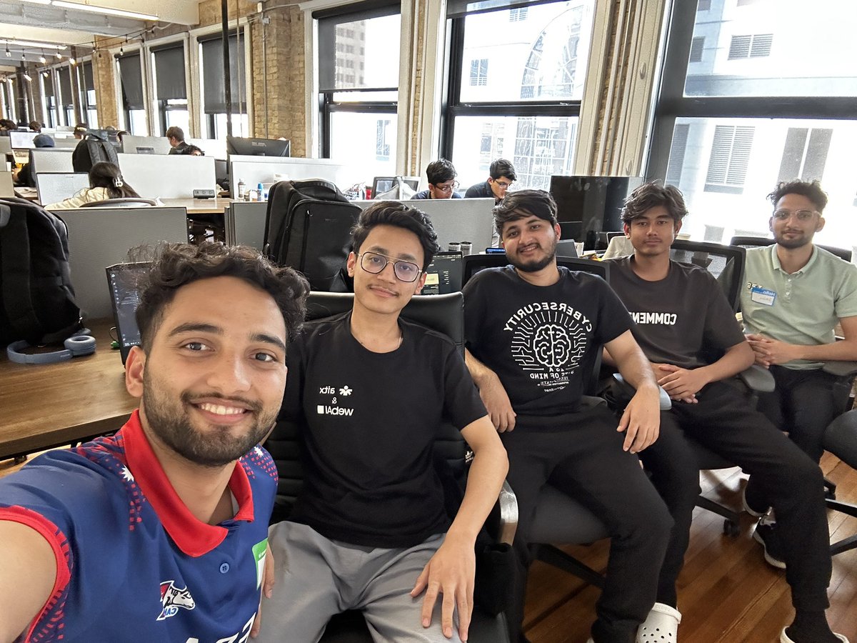 GAURAV_FS_14's tweet photo. Team Experano developed an AI-based recommendation website that brings together the local businesses and individuals based on personal  preferences using Meta's Llama Stack.
Thank you @aitxcommunity, @thewebai and @Meta for this opportunity.
Team: Amul, Dipesh, Diwas, Samar https://t.co/dW47qR9KJX