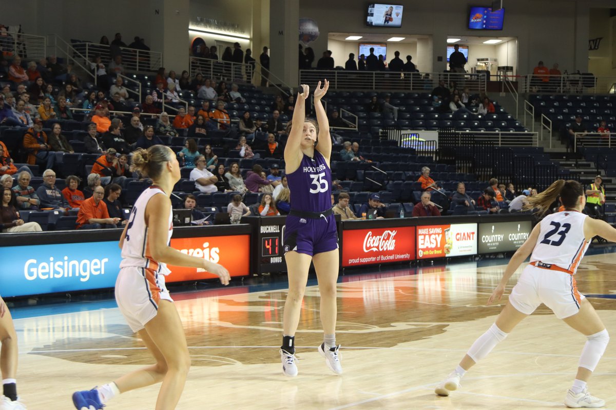 Holy Cross Women's Basketball tweet media