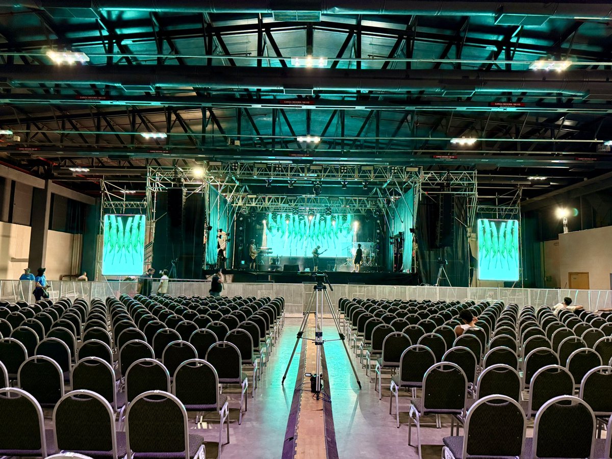 Sala lista 😍 HOY @abelpintos 

Últimos tickets a la venta: 3794157177 

¡Nos vemos en la música #Chaco!