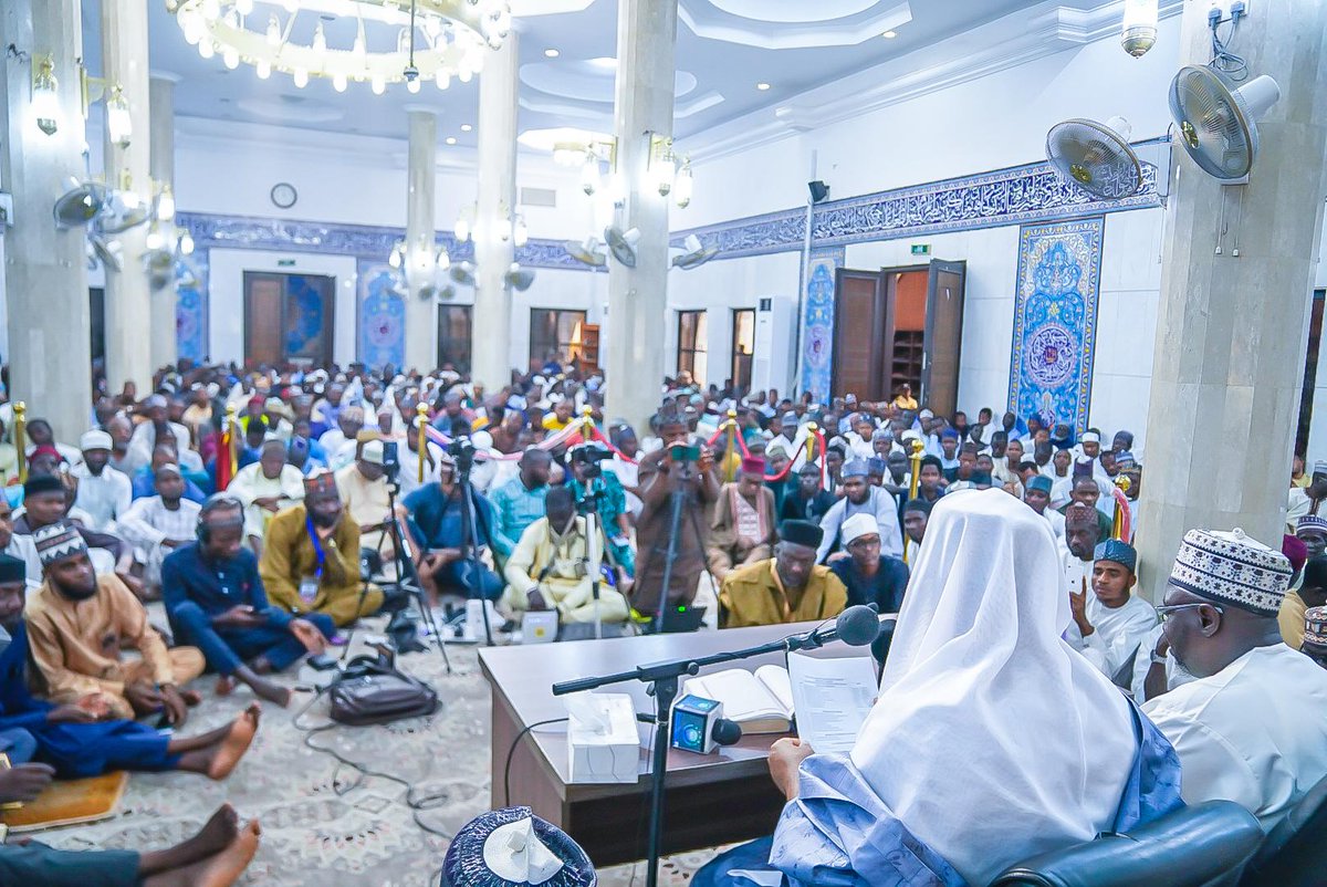 ProfIsaPantami's tweet photo. Ramadan 1.
May Allah register us among the major beneficiaries of the month. 
#RamadanMubarak 
#Ramadan https://t.co/vGDFvo5YGh