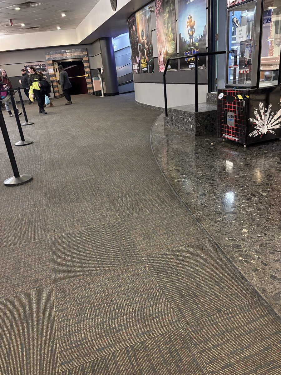 Fleetwood Walking Guy tweet media