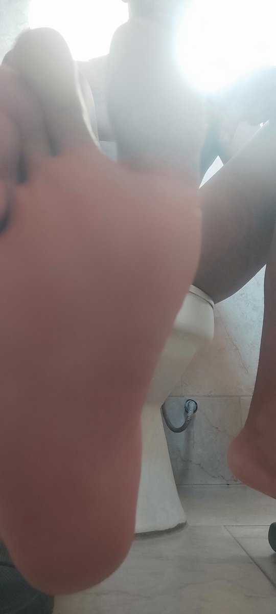 FranckMaster18's tweet photo. Come and lick my soles today is Saturday it's time for you to get to the dm and send tribute you won't regret serving me
#cashmaster #findom #finsub #paypig #cashcow #humanATM #humanwallet #malefeet #footfetish #cashslave #cashsub #footworship #financialdom @PA_Sissy https://t.co/hcYSIo3hR6
