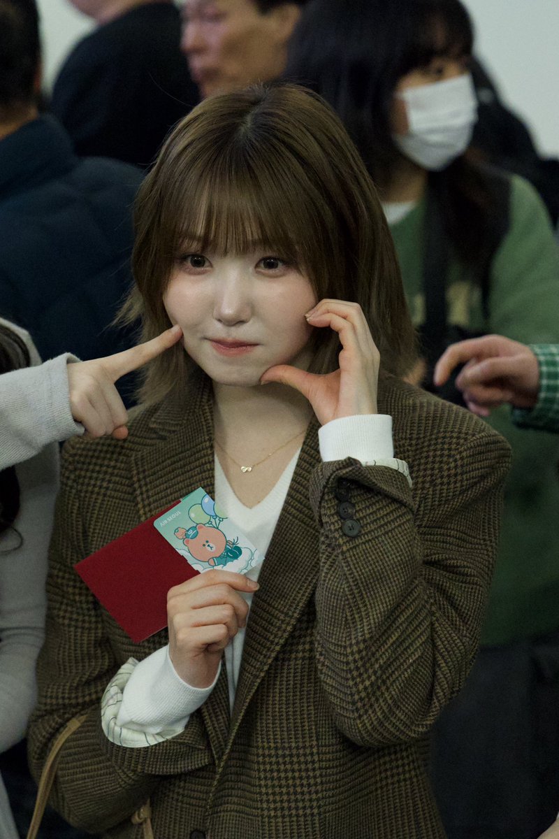 hitomi_bagel's tweet image. 20250302 ICN 🛫 
런웨이&amp;amp; 세마넴 무대 모두 잘하고와
중단발 히이 너무 아름다워 😍

#혼다히토미 #히토미 #本田仁美 #HITOMIHONDA
#SAYMYNAME #세이마이네임
#セイマイネーム
#SMN #세마넴 #セマネ