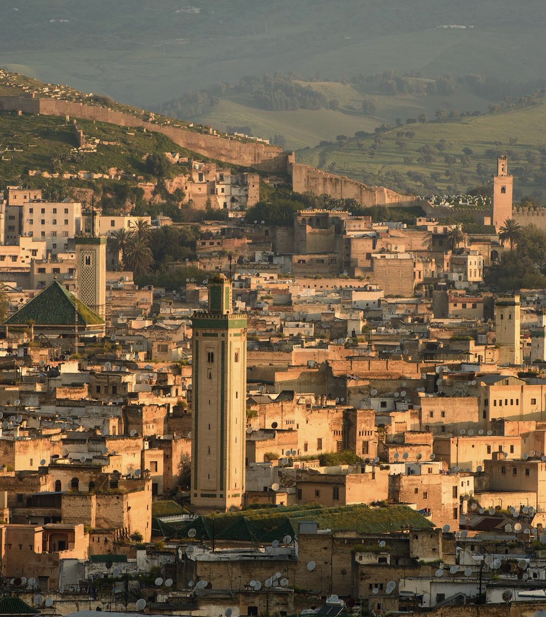 Tunisianesque's tweet image. 🇹🇳🇲🇦| Des monuments d’influence tunisienne au Maroc ?

« Malgré la suzeraineté que les califes Omeyyades de Cordoue et les Amirides exercèrent sur le nord du pays, l'art musulman du Maroc semble avoir été surtout tributaire de l'Ifriqiya »