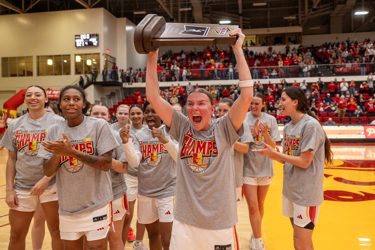 PittStGorillas's tweet photo. THE GORILLAS ARE OUTRIGHT MIAA CHAMPIONS 💍

It is Pitt State's fourth MIAA Championship in program history, and first since the 2016-2017 season 🦍🏀 https://t.co/ciSVIEleH4
