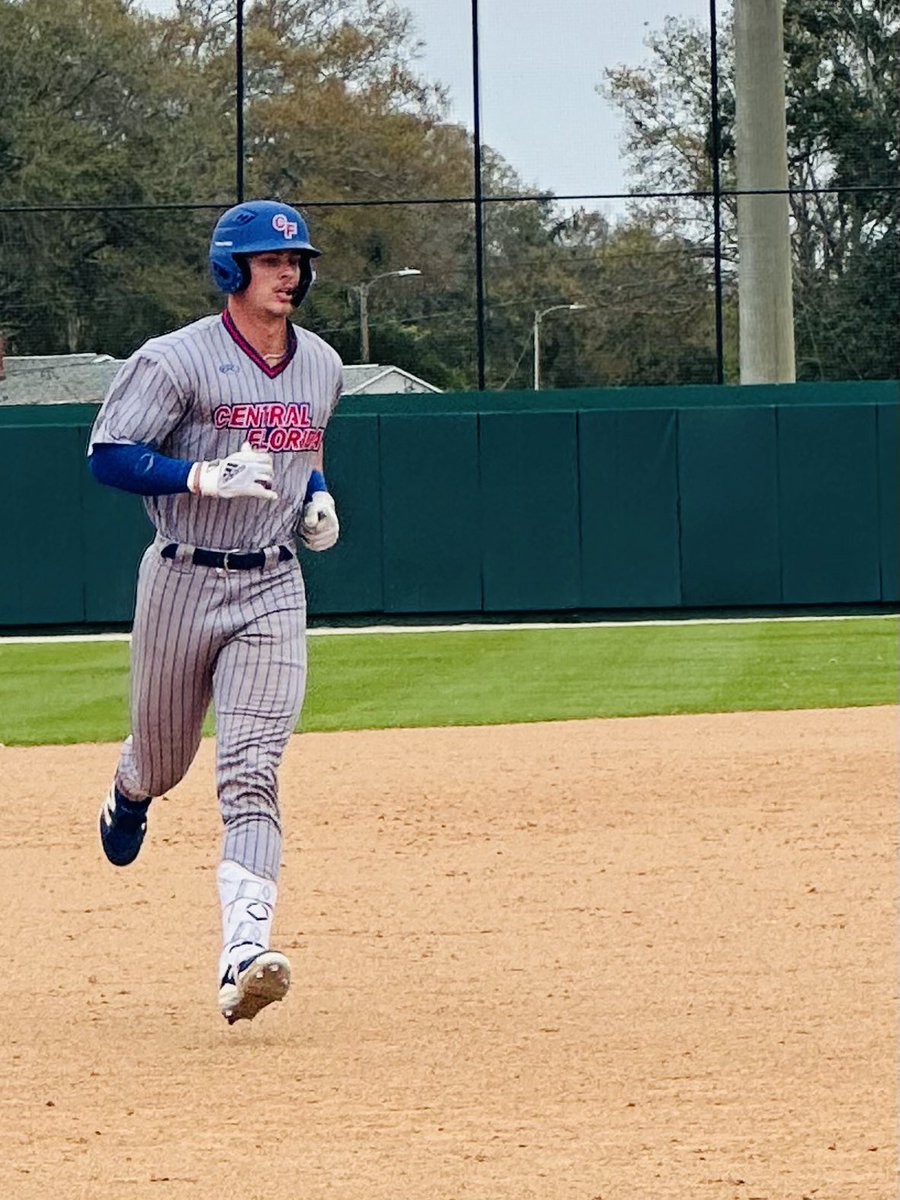 dahooter's tweet photo. Pats get the sweep of St. Pete with their 8-4 win.
@Brett_house8 2B, HR(3), 4RBI
@cooppcuhh 2B, 2RBI
@Anthony_diaz05 3R, 2B, RBI
@BraydenToro 2 IP, 2H, 0R, K, W (1-2)
@arturoormaza22 2.2 IP, 2H, 0R, 4K
@JosePan72244505 2 IP, 0H, 0R, K

CF 17-4, 6-3
SPC 3-16-1, 1-8 https://t.co/PEjeULtXmx