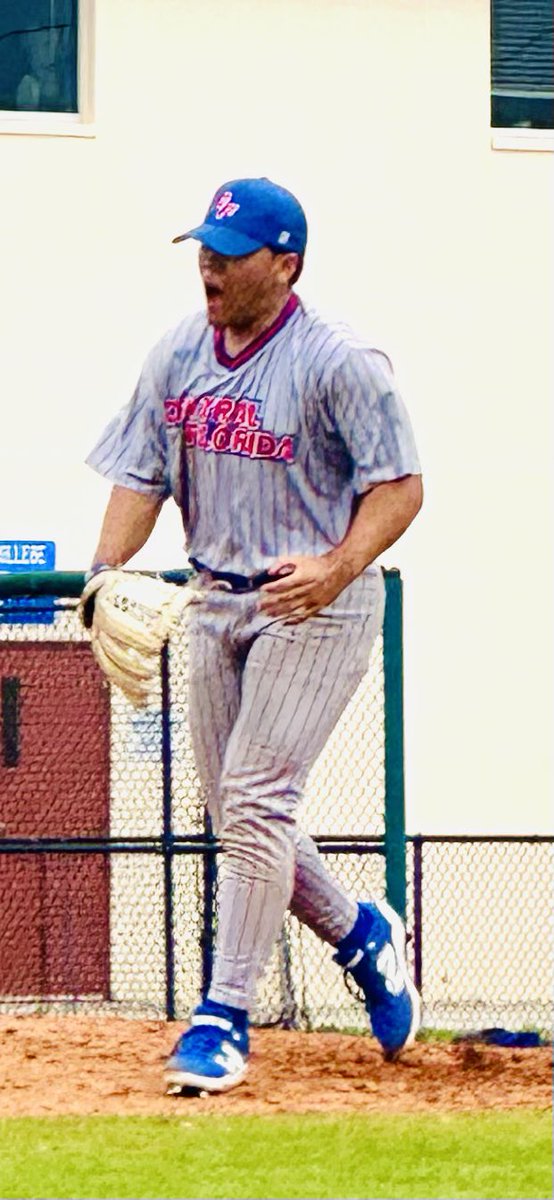 dahooter's tweet photo. Pats get the sweep of St. Pete with their 8-4 win.
@Brett_house8 2B, HR(3), 4RBI
@cooppcuhh 2B, 2RBI
@Anthony_diaz05 3R, 2B, RBI
@BraydenToro 2 IP, 2H, 0R, K, W (1-2)
@arturoormaza22 2.2 IP, 2H, 0R, 4K
@JosePan72244505 2 IP, 0H, 0R, K

CF 17-4, 6-3
SPC 3-16-1, 1-8 https://t.co/PEjeULtXmx