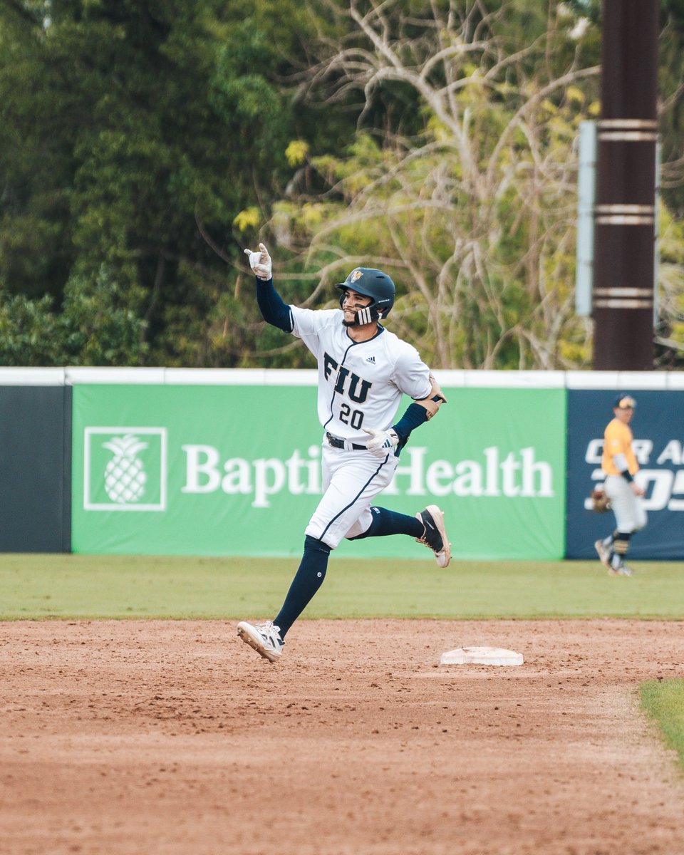 Have a day, <a href="/kishfrett/">Kishon Frett✝️</a>! 12 hits in his past 6 games! 

4⃣ H
2⃣ RBI
1⃣ HR