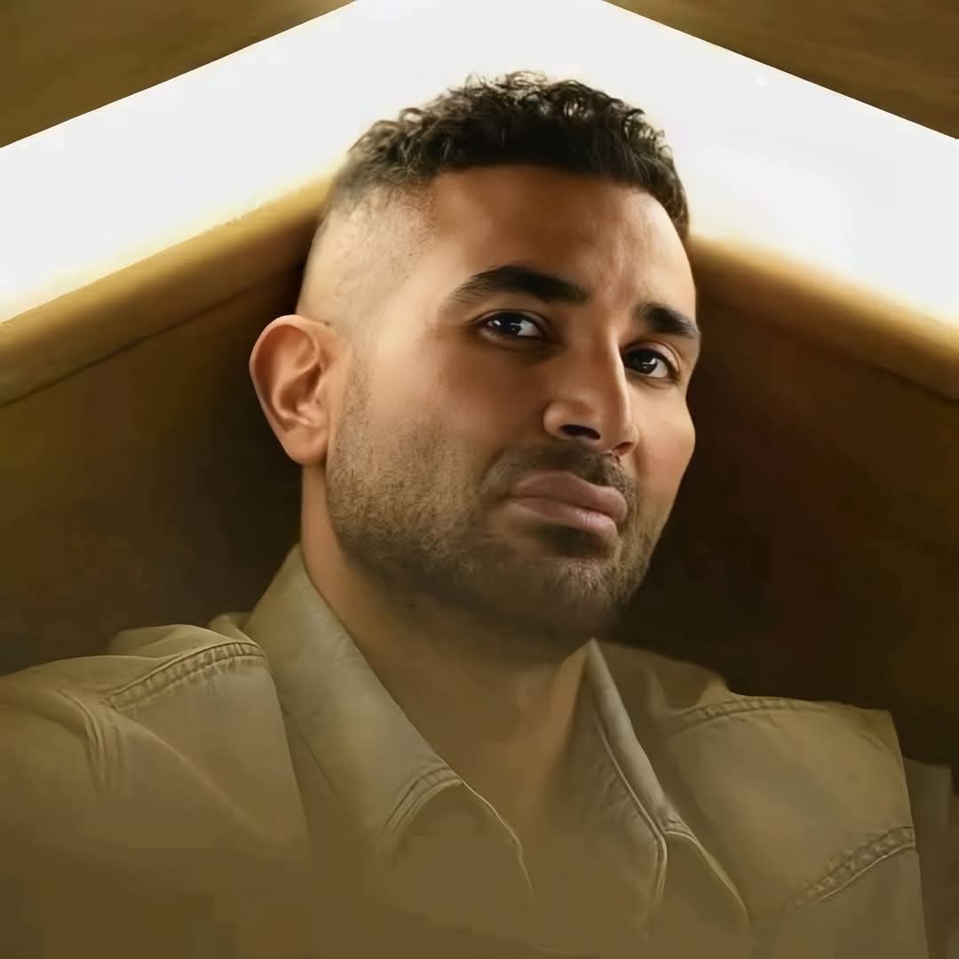 يا فنان الله أكبر عليك كان فاضل إعلان وتتر مسلسلين ماغنيتهمش ليه بالمرة😅