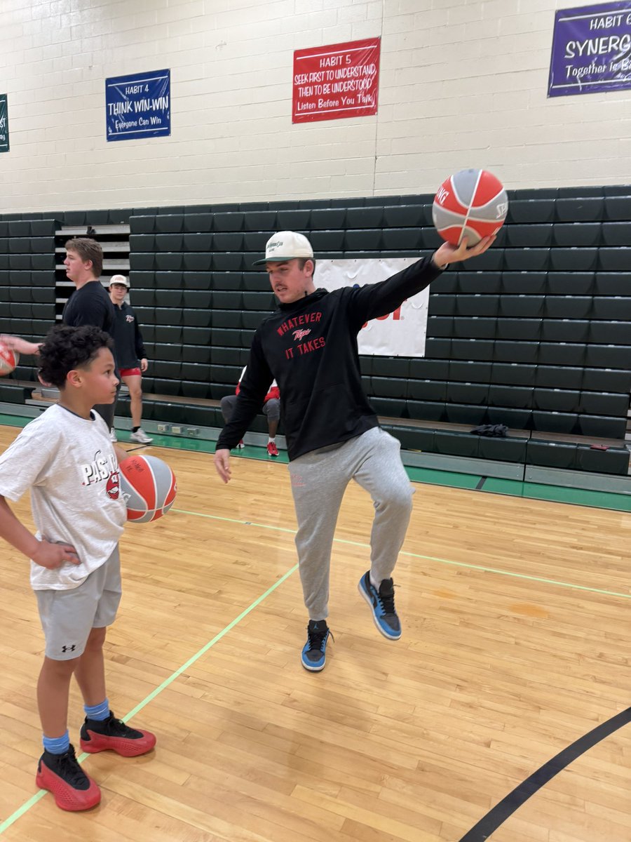 Justin Brown, MAT (@coachjbrown11) on Twitter photo Awesome Saturday Morning “Pass It On 🏀” at TC Cherry Elementary!!
<a href="/WKUFootball/">WKU Football</a> | <a href="/HilltopperCLIMB/">The Hilltopper CLIMB</a> |
#TopsTogether | #GivingBack | #TheFuture | #GoTops Awesome Saturday Morning “Pass It On 🏀” at TC Cherry Elementary!!
<a href="/WKUFootball/">WKU Football</a> | <a href="/HilltopperCLIMB/">The Hilltopper CLIMB</a> |
#TopsTogether | #GivingBack | #TheFuture | #GoTops