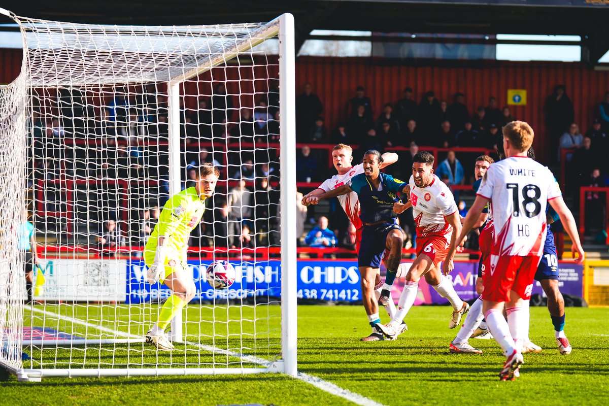 Nigel Cello Lonwijk tweet media