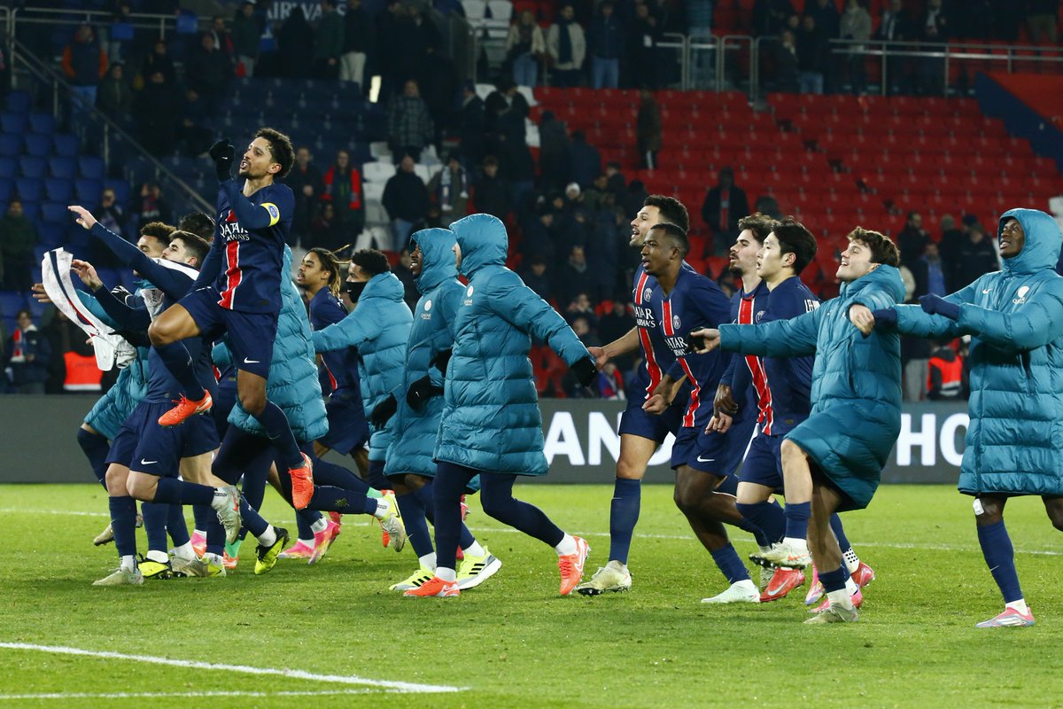 PSG_inside's tweet image. Des soirées comme celle-là ! ❤️💙

#PSGLOSC