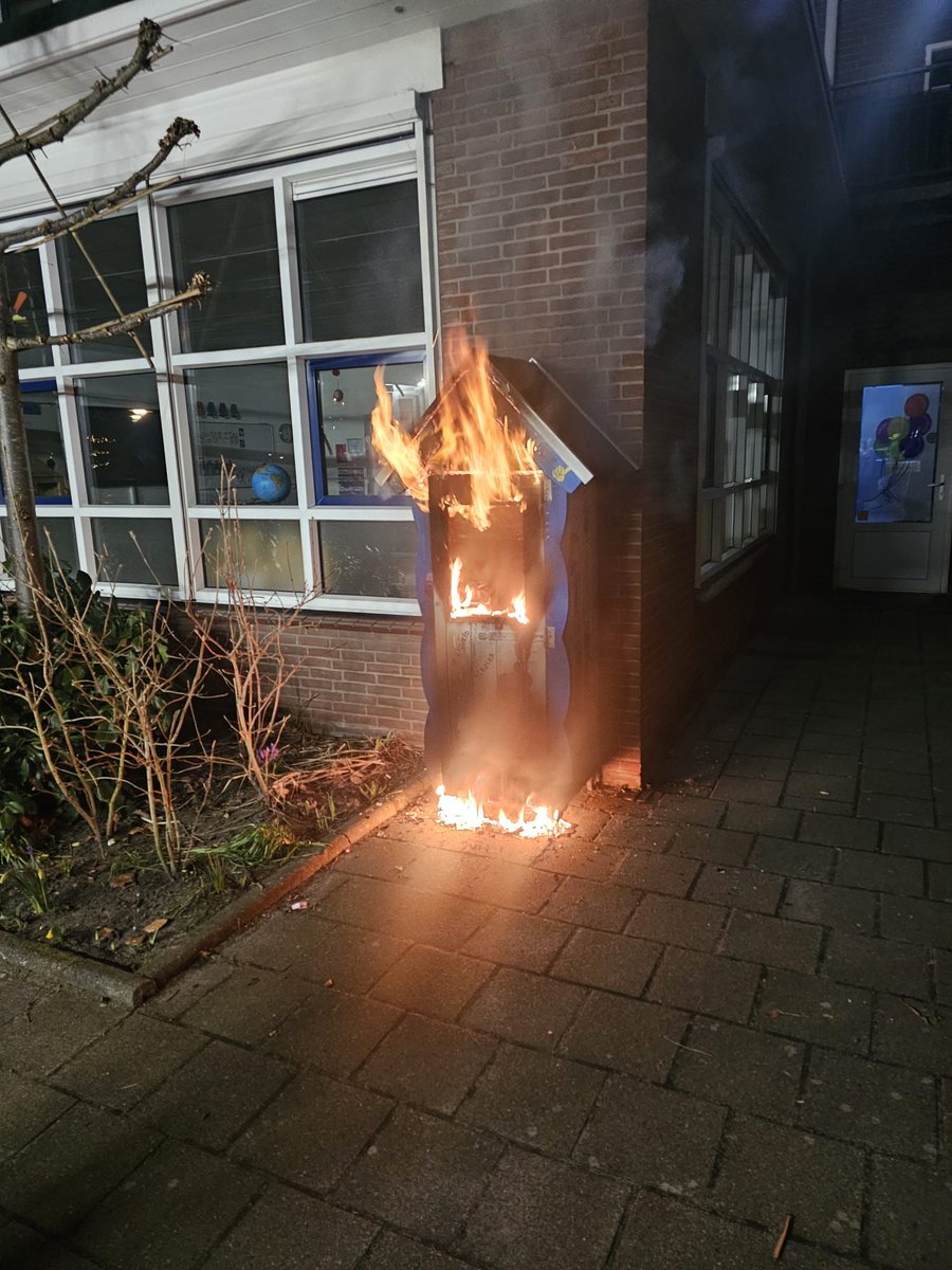 Wijkagent tweet media
