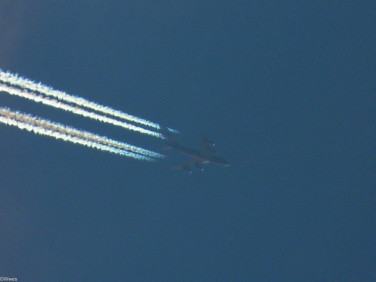 wesleyb1989's tweet photo. March1:
#emptycallsign #AE04FB (57-2605) #K35R #USAF BOEING KC-135R/T #Stratotanker
(#NLspot #Planespotting #Nikon #P950 #P1000 #Aviation #Avgeek #ADSB) https://t.co/58hVLjAEKK