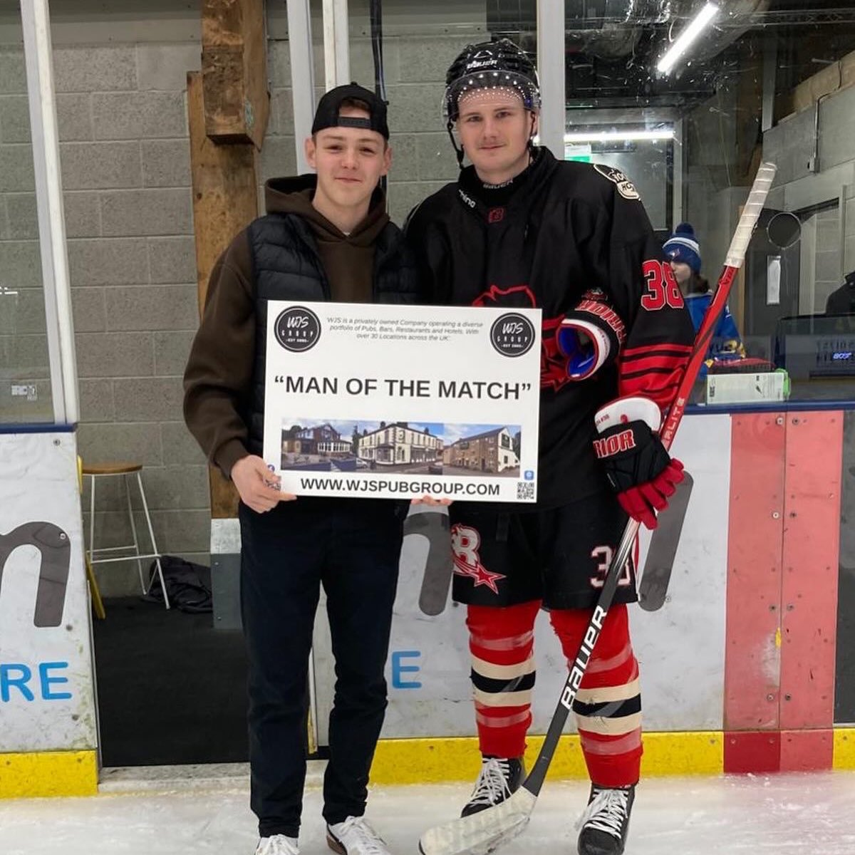 LeedsKnights2's tweet photo. It’s defeat at the Castle as we fall 9-2 to the Stars. 

⚔️MOTM sponsored by WJS Pub Group - 

Knights #19 Jamie Ferguson 

Stars #38 Stuart Jackson 

WJS Pub Group Links - 
Facebook : https://t.co/CXMjBBk9KP

Website : https://t.co/rAHm3D6NW3 https://t.co/uBd7yol7td