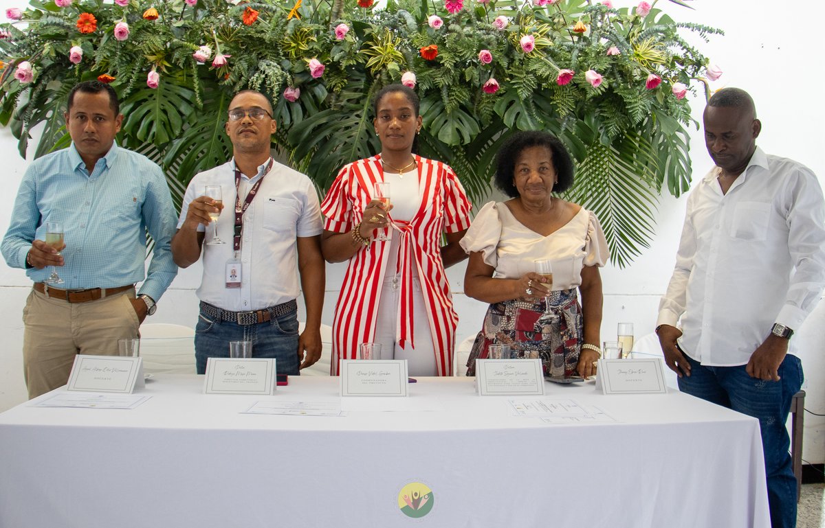 El 28 de febrero de 2025 celebramos la clausura del Taller de Orfebrería en Filigrana. Jóvenes y adultos mayores demostraron su talento en esta tradición artesanal, fortaleciendo nuestro legado cultural.
#NoGanaUnoGanamosTodos #CompromisoPorElPacífico