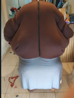 IshiArk's tweet photo. Just wanting to show a little more of the wip #fatsuit #harrypotter #weightgain #fatfetish #auntmarge #bodyinflation https://t.co/m7G2QXJyzT