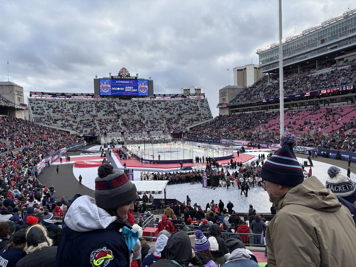 rfoust333's tweet photo. Great night for hockey! https://t.co/enJVu3V82q