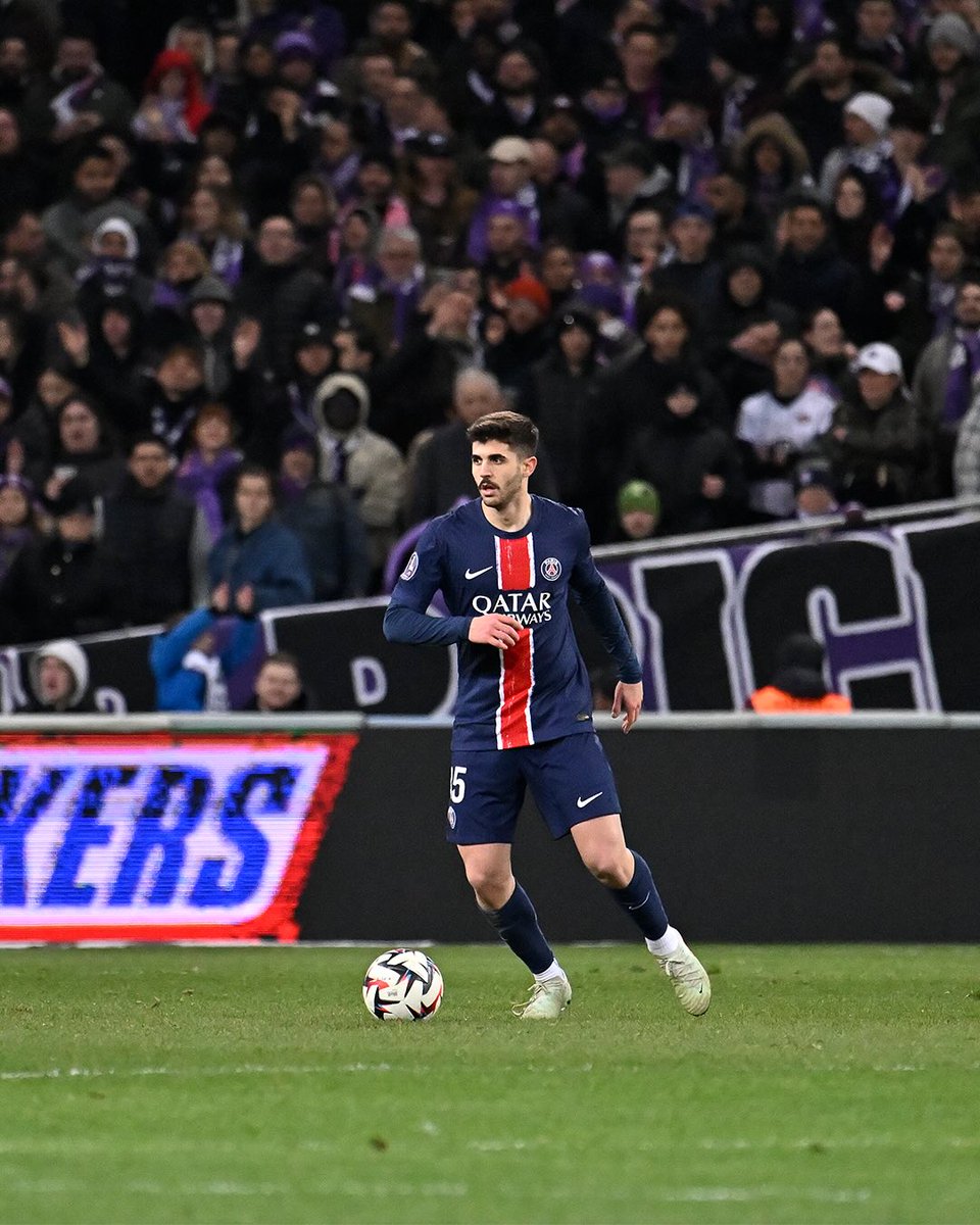 adhil_11's tweet image. 𝐋𝐮𝐜𝐚𝐬 𝐁𝐞𝐫𝐚𝐥𝐝𝐨 stats vs Lille ✨

◉ 90 Minutes played
◉ 100% Acc. passes (🥇)
◉ 2 shots
◉ 105 Touches
◉ 100% Acc. Longballs
◉ 3/3 Tackles won
◉ 5 Clearances
◉ 4 Recoveries
◉ 4/5 Ground duels won
◉ 2/3 Aerial duels won

Getting Better Everyday 🇧🇷 #PSGLOSC