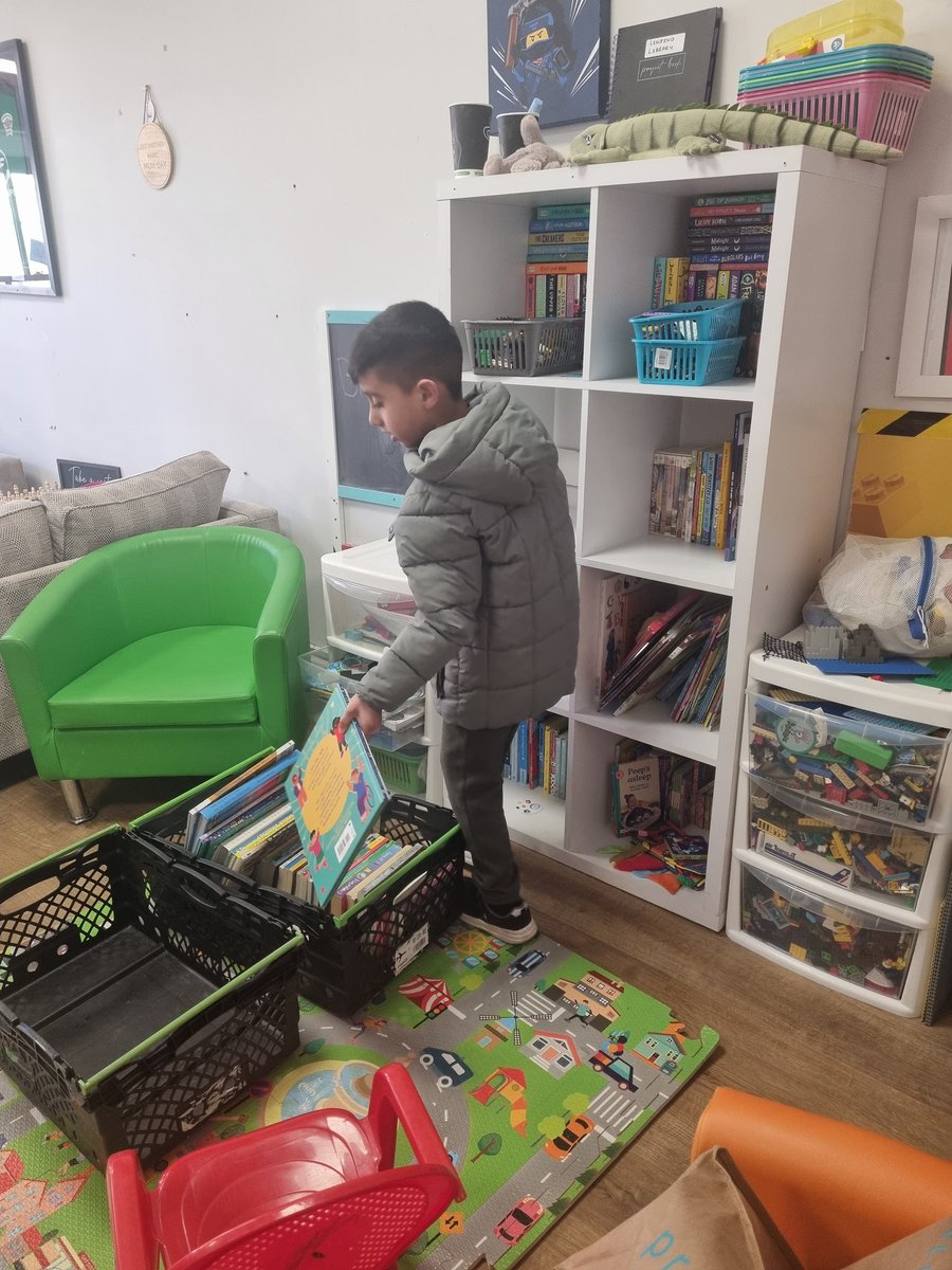 Today was full of warmth &amp; kindness 🌟. Our pop-up hub buzzed with community spirit 🏡. Heartfelt prayers ⛪️ &amp; a generous donation 💰 reminded us of faith &amp; kindness. As Ramadan begins 🌙, let's spread joy &amp; positivity ✨. #CommunityLove