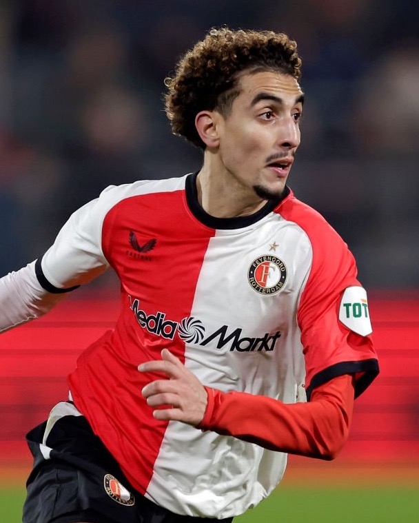 voetbalfeed's tweet photo. Basisdebuut en dan direct Man of the Match! Waanzinnig optreden van Oussama Targhalline! 💪

🌟 Football Feed rating - 8.3
🔑 Kansen gecreëerd - 2
🆙 Progr. Passes - 11
🦵 Gew. Tackles - 4/4
🤼‍♂️ Gew. Duels - 12/15

#FEYNEC #Eredivisie https://t.co/KGL7T2G76c