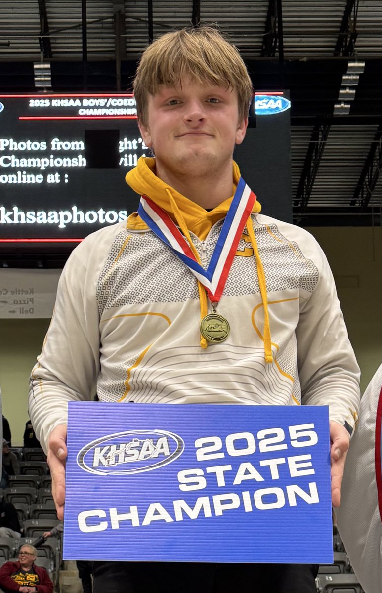 🚨🏆
BOYS’ WRESTLING – 165 WEIGHT CLASS
Fourth Carson Herbst (Madison Central)
Third Jeremy Ray (Union County)
Runner-up Miller Brown (Oldham County)
And the 2025 STATE CHAMPION DALTON MATNEY (JOHNSON CENTRAL)
#khswr
