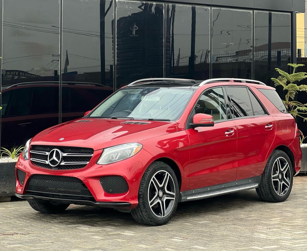 Kinglamarr___'s tweet photo. 2017 Mercedes Benz GLE 350 now available 
-Red on cream Interior
🏷️: N44 million ($29.7k)
Contact for details 📥 https://t.co/ROK3LFAfG3