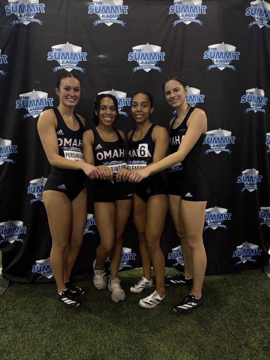 4x400m | A season best time of 3:50.92 for the relay team of Macy Persinger, Ava Robinson, Jocelynn Skoda, and Tania Gleason to finish off the 2024-2025 indoor championships! 

#OmahaTFXC