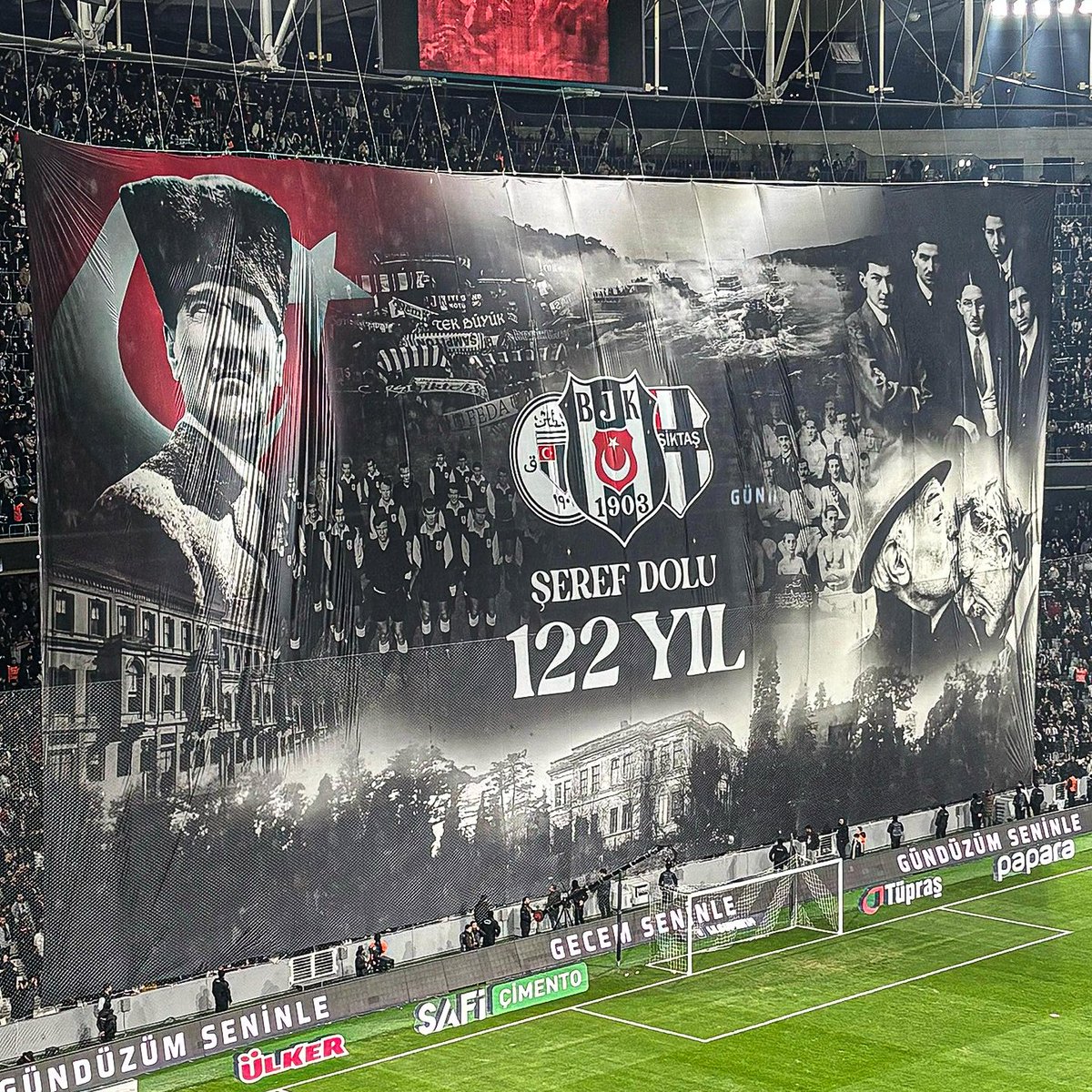 Türk sporunun sarsılmaz temel taşı, milyonların göz bebeği, doruklarda şanlı Beşiktaş'ımız
122 yaşında! 
Her zaman Şerefiyle, Onuruyla Hakkıyla
 🦅🤍🖤
#ŞerefDolu122Yıl