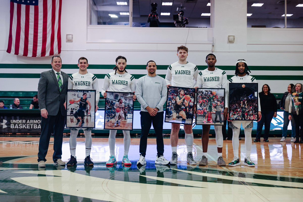 Wagner Men's Basketball (@wagner_mbb) on Twitter photo #ThankYouSeniors #ThankYouSeniors