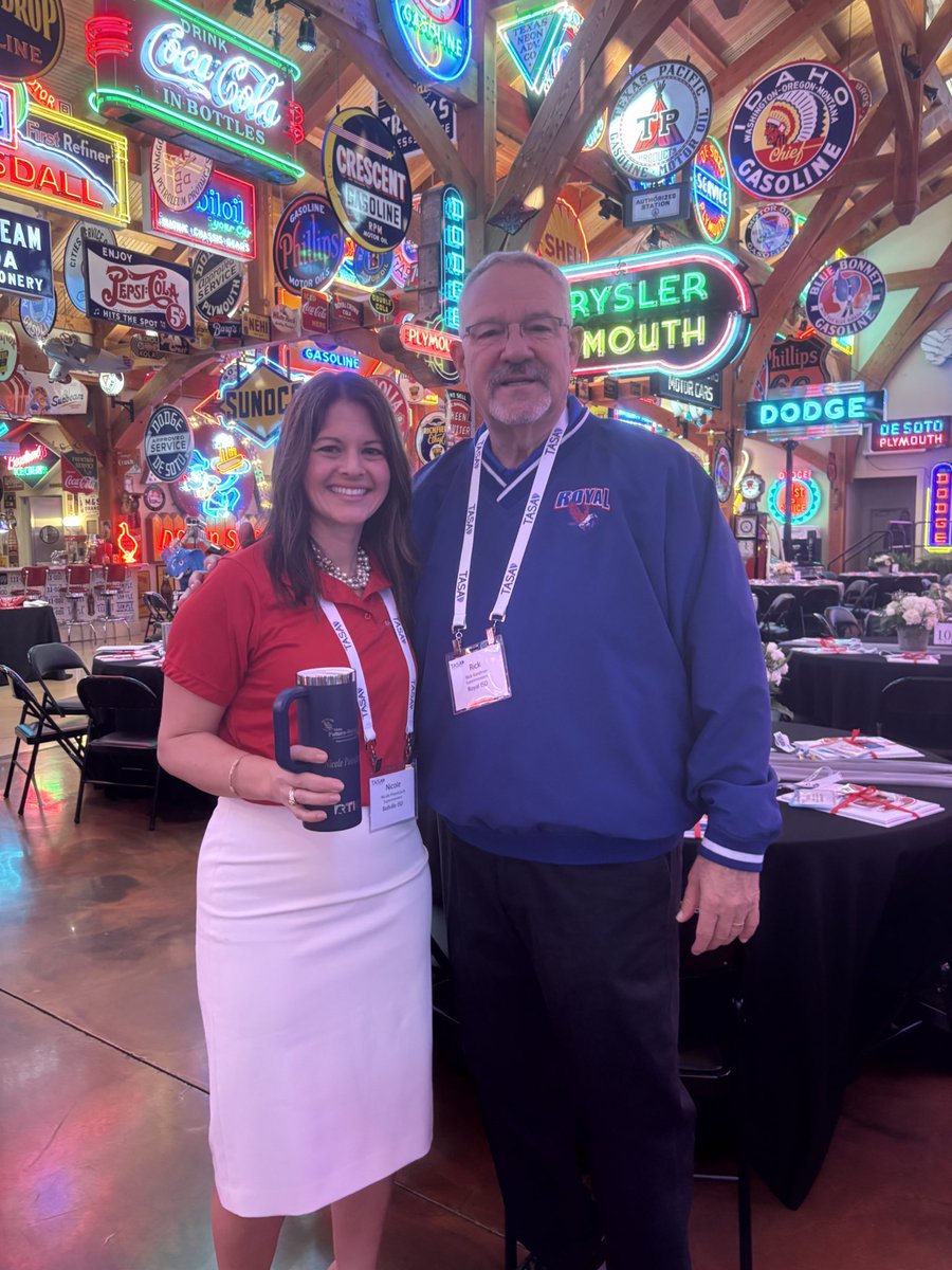 NPoenitzsch's tweet image. Our Brahma Family was honored to co-host the @tasanet FRSLN Event 3 w/ our incredible neighbors @RoyalISD! Grateful for all who joined us- giving us the opportunity to showcase our students, staff, district, & community & learn alongside you! #EnjoyLearning #BellvilleProud ❤️🐮