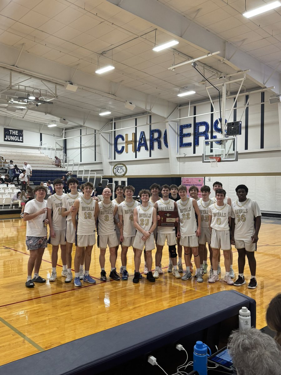 Community Christian Boy’s 🏀 (@ccsroyalsbball) on Twitter photo 