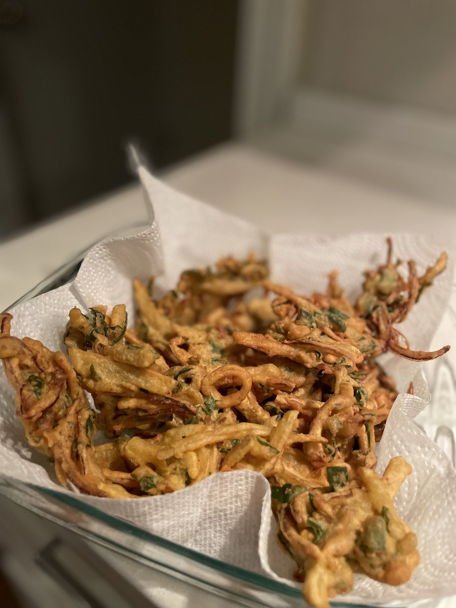 Ramzan Mubarak. Pakoras are back!!