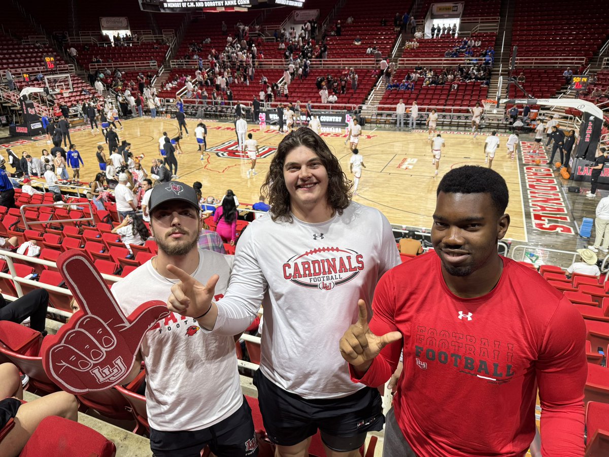 JohnHester60's tweet photo. Had a great time at the Lamar women’s basketball game #teamEcho @CoachRossomando @_CoachDiaz https://t.co/Xc8gduVJBY