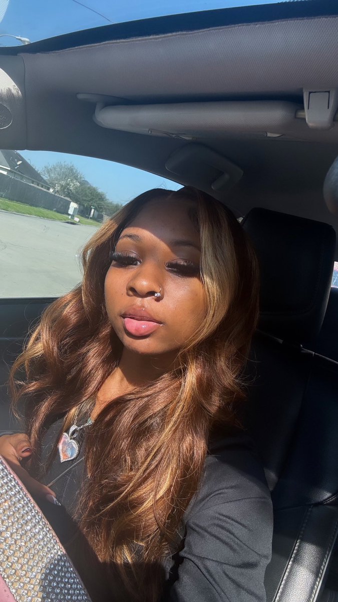 shortgaaldee's tweet image. feeling good looking good wassup??