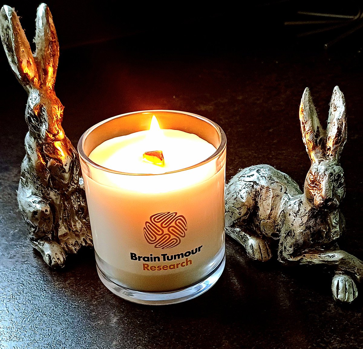 Proud to support #ShineALight and @brain_tumour_research 
For those affected by this devastating disease and those we have lost. 
Congratulations on the launch of the Scottish Centre of Excellence for vital research. Amazing news!