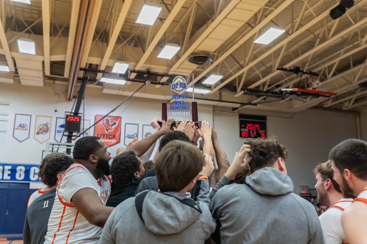 Congratulations to Ben Whittman for being named the recipient of the Empire 8 Men’s Basketball Torchbearer Award, and to Damien Call for being named Empire 8 Men’s Basketball Tournament MVP👏🏻👏🏻

#FearTheMoose