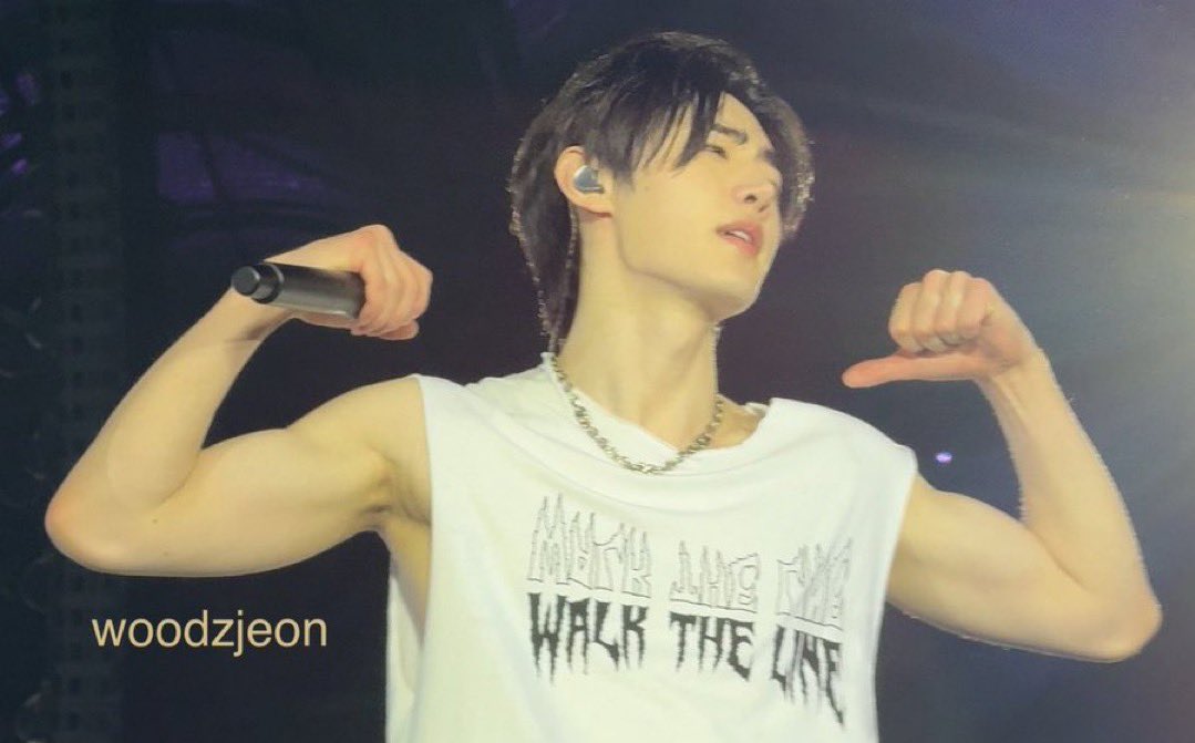 i’m sorry this is so insane