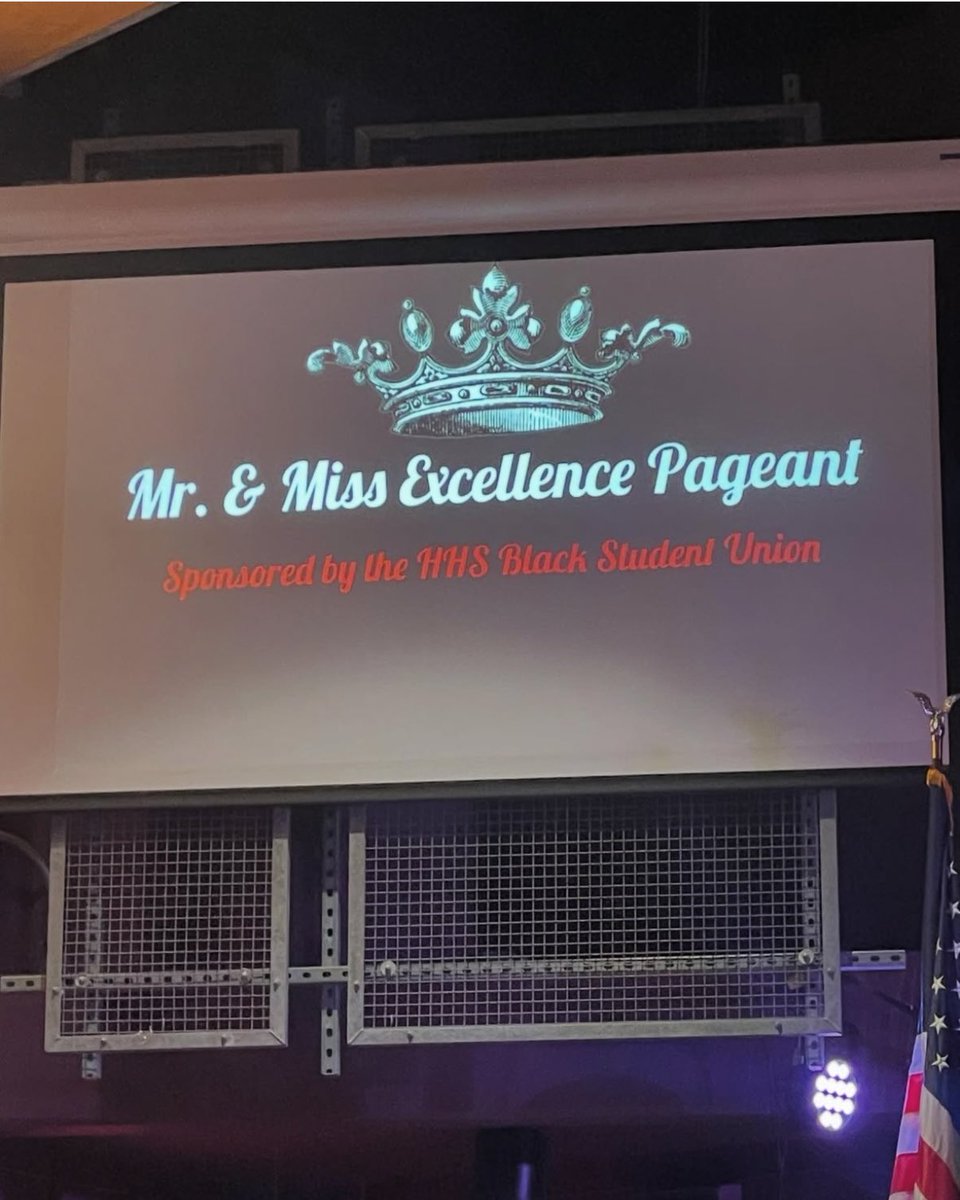 hhs_prncpl's tweet image. We ended our Black History Month celebrations with the Miss and Mr. Excellence Pageant. A big shout out to our Black Student Union, Ms. Satchell, Ms. Watson and Ms. Thomas for organizing this event! @HenricoHighSch 💚💛